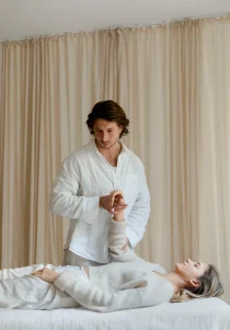 A kinesiology treatment at Energy Studio Vienna
